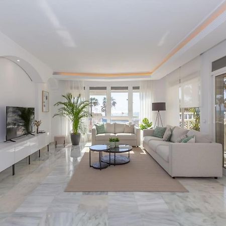Eden Costa Lago Primera Linea De Mar Torremolinos Exteriér fotografie