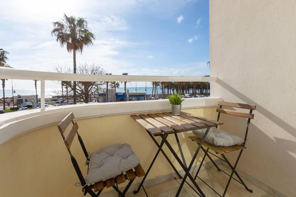 Eden Costa Lago Primera Linea De Mar Torremolinos Exteriér fotografie