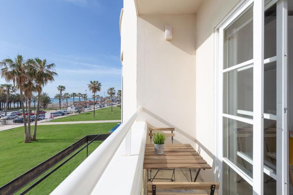 Eden Costa Lago Primera Linea De Mar Torremolinos Exteriér fotografie
