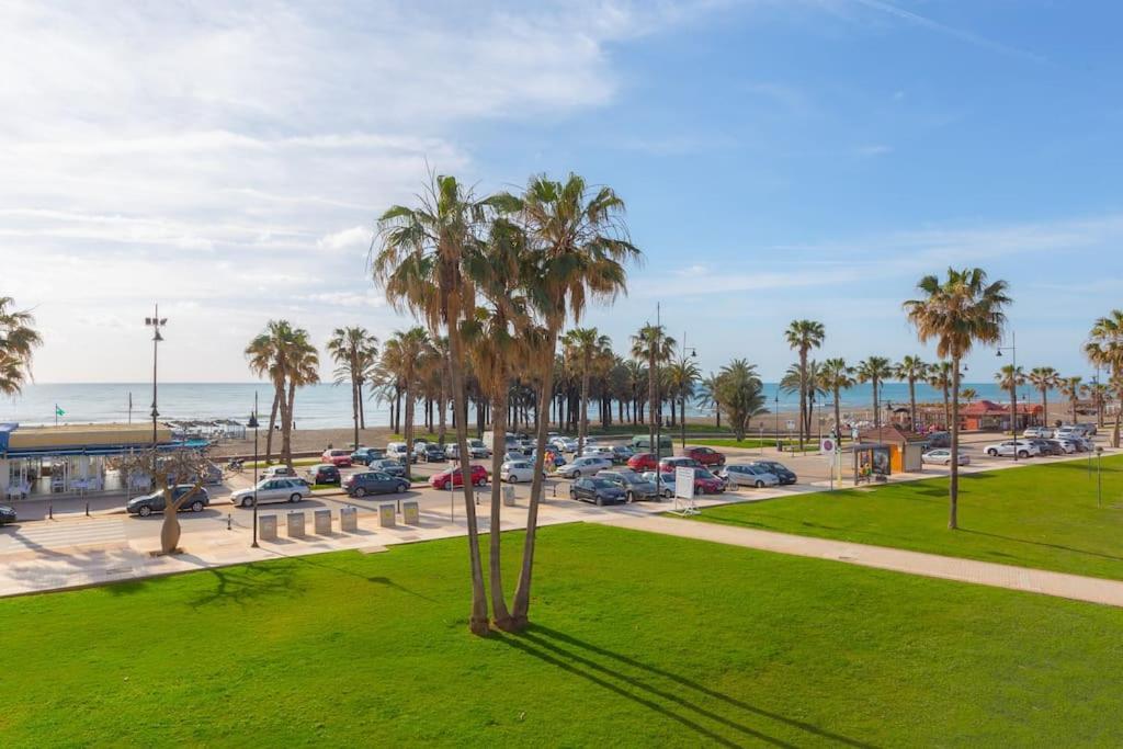Eden Costa Lago Primera Linea De Mar Torremolinos Exteriér fotografie