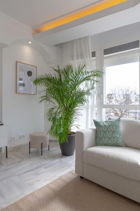 Eden Costa Lago Primera Linea De Mar Torremolinos Exteriér fotografie