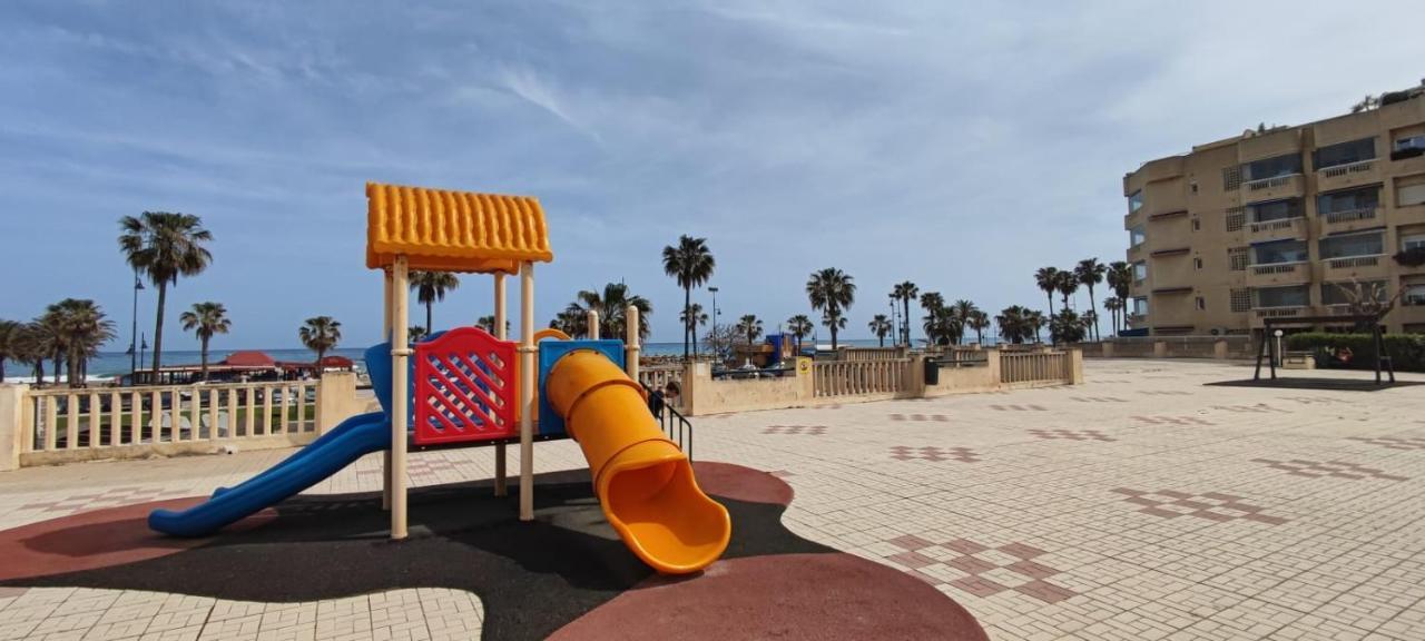 Eden Costa Lago Primera Linea De Mar Torremolinos Exteriér fotografie